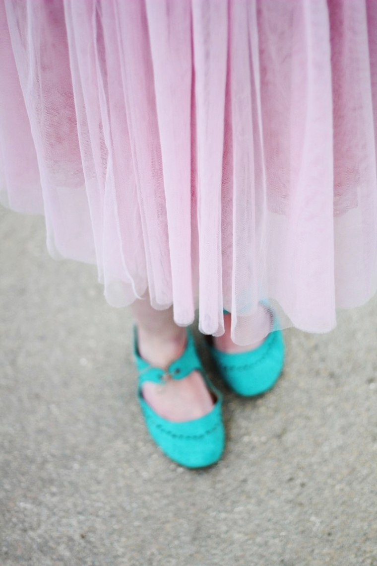 Outfit details: pink tulle skirt and thrifted teal shoes
